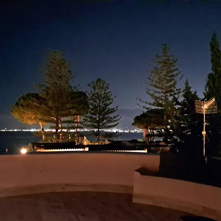 Villa Luxury Just 50 Mt From The