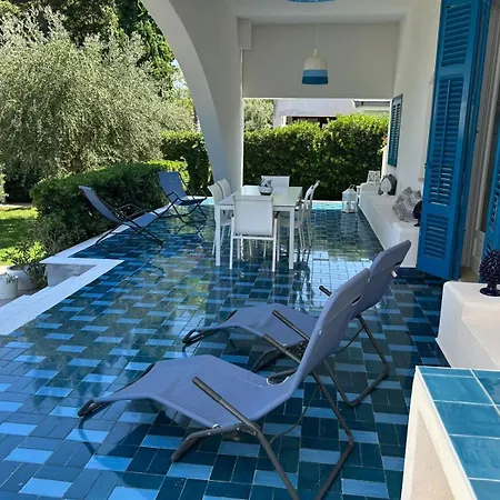 Luxury Just 50 Mt From The Villa